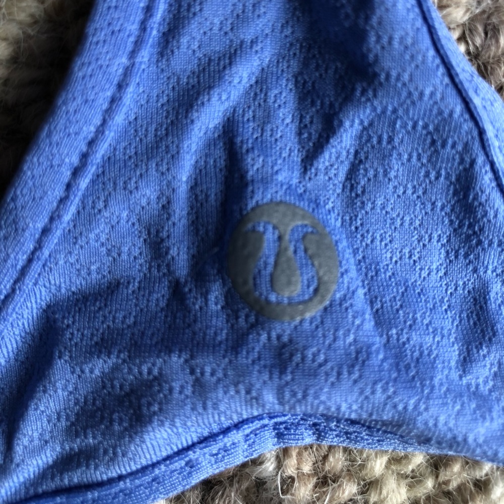 Lululemon tank - Picture 4 of 4